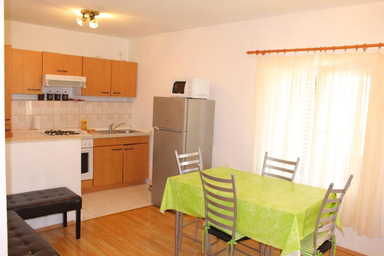 פרימוסטן Apartment Davorka מראה חיצוני תמונה