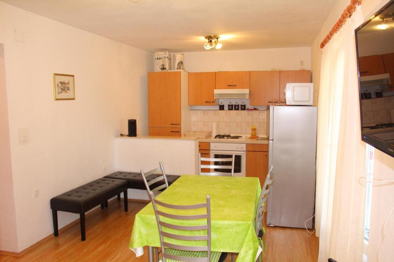 פרימוסטן Apartment Davorka מראה חיצוני תמונה