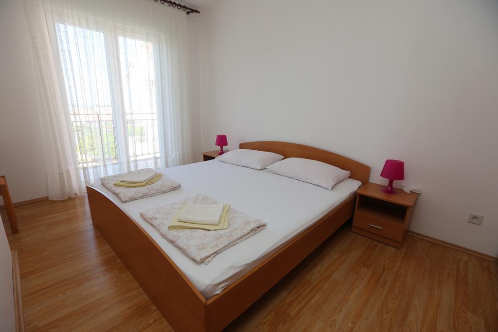 פרימוסטן Apartment Davorka מראה חיצוני תמונה